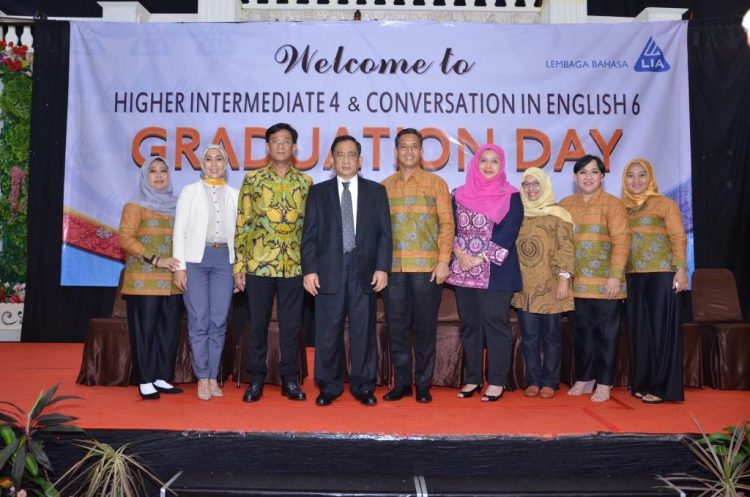 Graduation Ceremony LIA Palembang