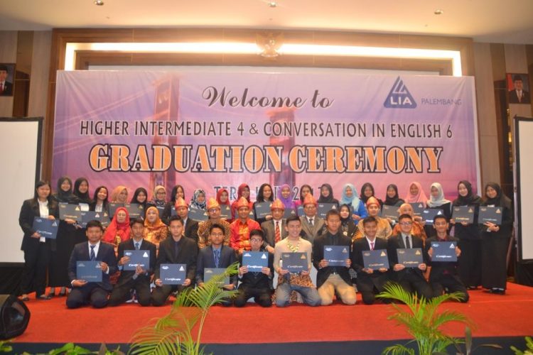 Graduation Ceremony LIA Palembang