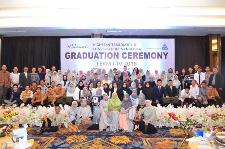 Graduation Ceremony LIA Palembang